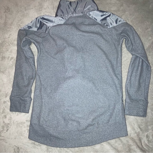 Under Armour Women s Gray Zip Up Cold Gear Loose Fitted Sweatshirt Size XS - Picture 3 of 11